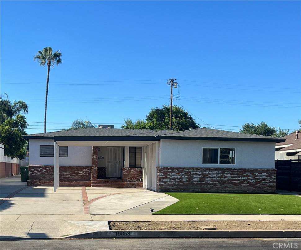 15853 Stare Street - Photo 1