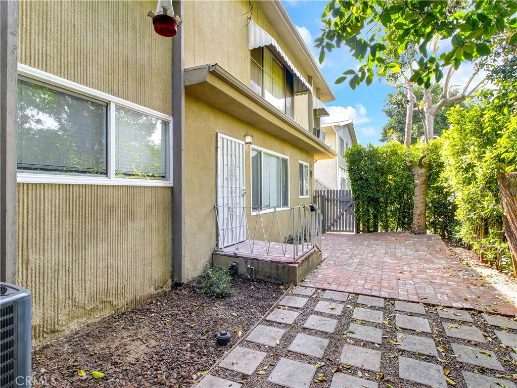 https://bt-photos.global.ssl.fastly.net/socal/orig_boomver_3_418352070-2.jpg