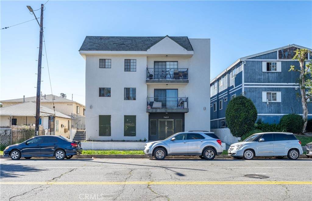 7437 Haskell Avenue - Photo 1