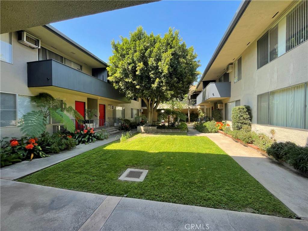 https://bt-photos.global.ssl.fastly.net/socal/orig_boomver_2_418450017-2.jpg