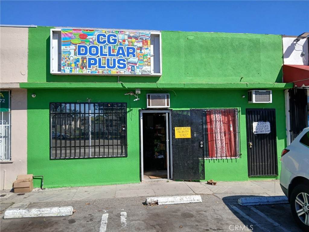 2613 Carson - Photo 1