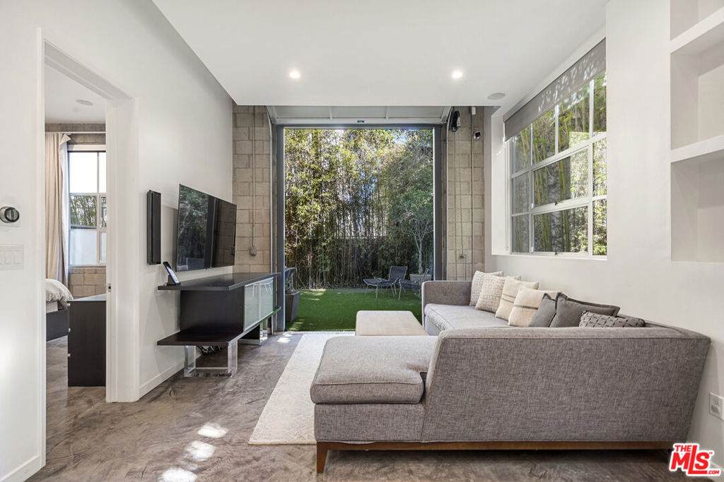 710 Orlando Avenue - Photo 1