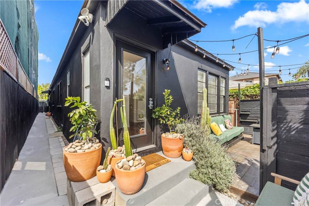 425 Venice - Photo 1