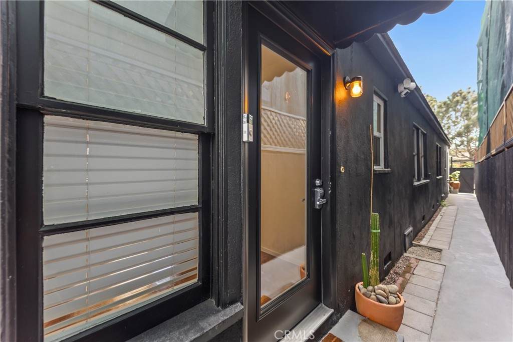 425 Venice - Photo 1