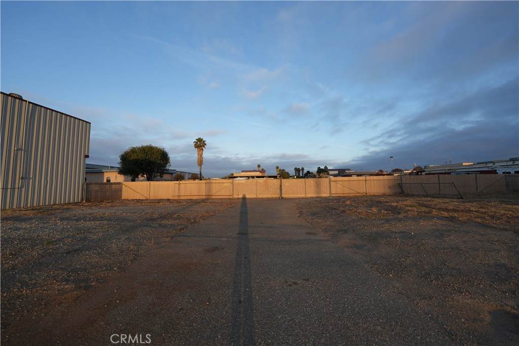 https://bt-photos.global.ssl.fastly.net/socal/orig_boomver_2_419814993-2.jpg