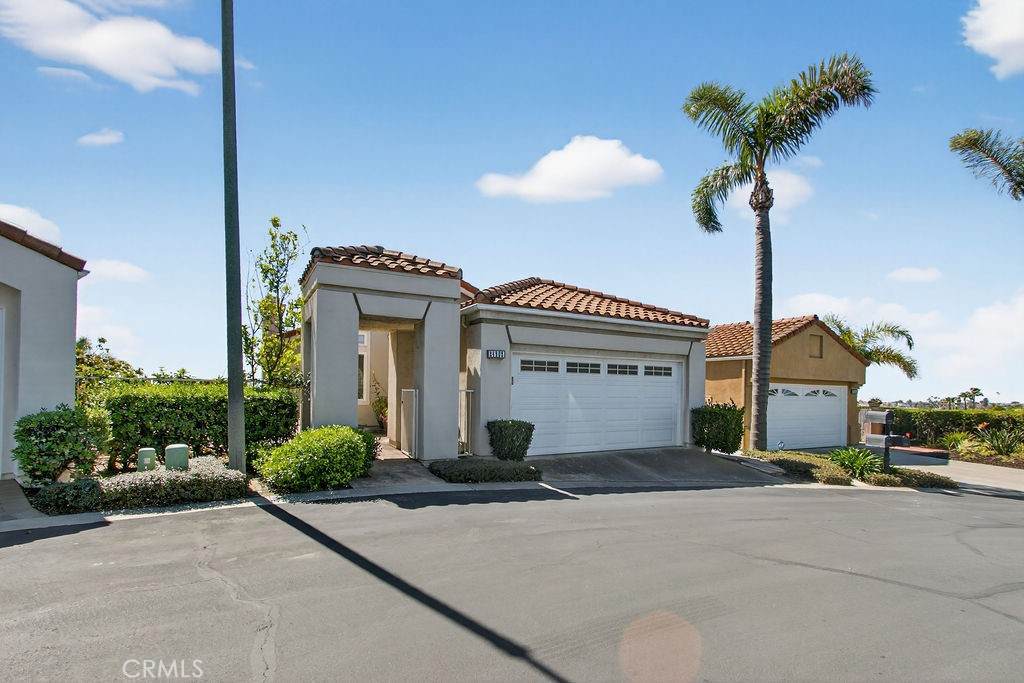 24902 Sea Crest - Photo 1