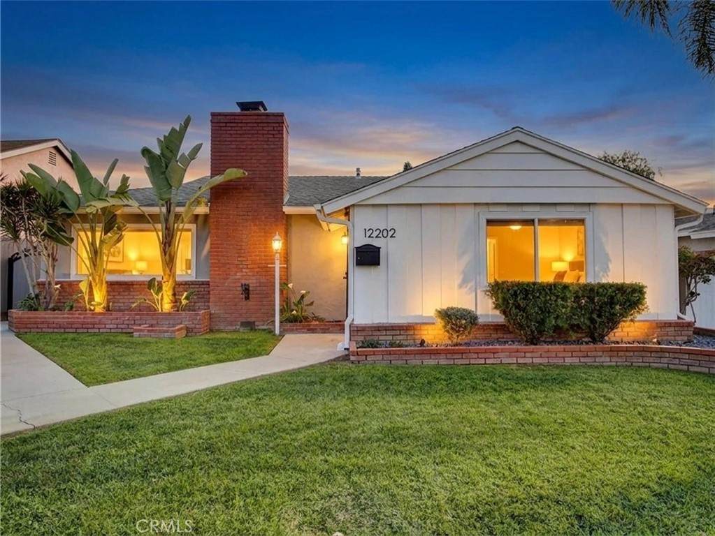 12202 Orange Dr - Photo 1