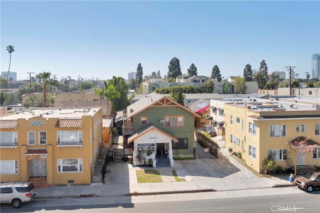 1242 7th St - Photo 1