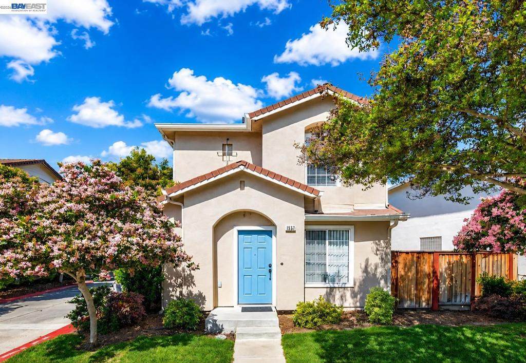 1557 Hermocilla Way - Photo 1