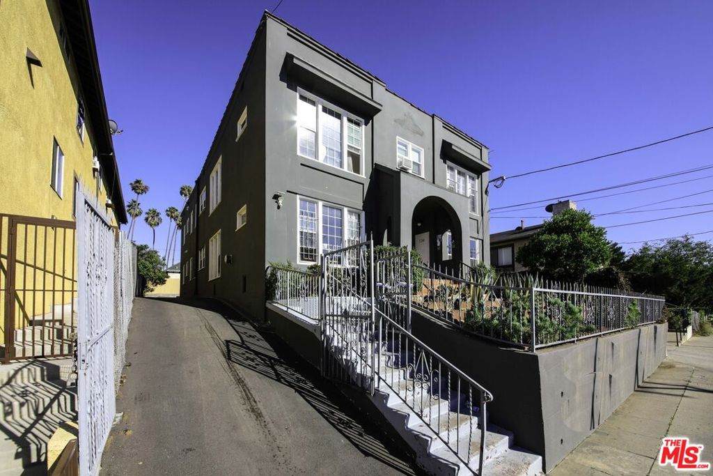 https://bt-photos.global.ssl.fastly.net/socal/orig_boomver_2_420842887-2.jpg