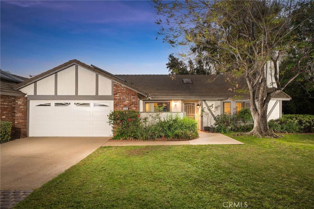 1220 Shepherd Way - Photo 1