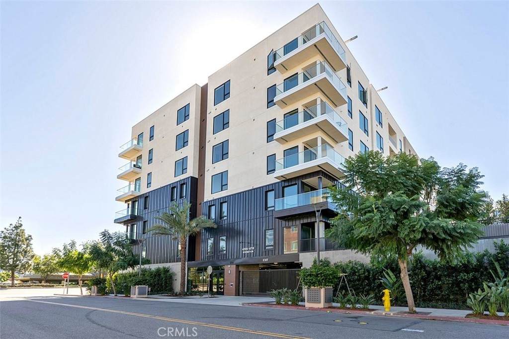 4407 Rivington - Photo 1