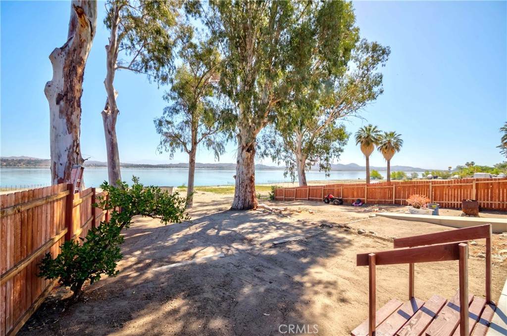 32983 Garner Rd - Photo 1