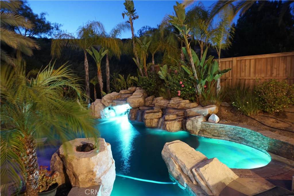https://bt-photos.global.ssl.fastly.net/socal/orig_boomver_2_422071436-2.jpg