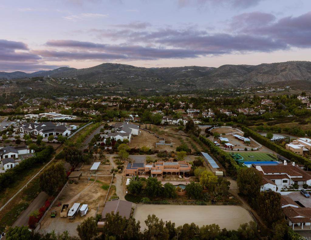 https://bt-photos.global.ssl.fastly.net/socal/orig_boomver_2_422269517-2.jpg