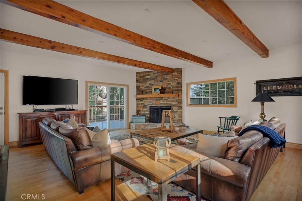 230 Hemlock Drive - Photo 1