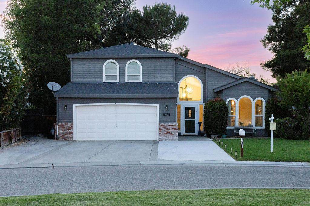 501 Bobbys Lane - Photo 1