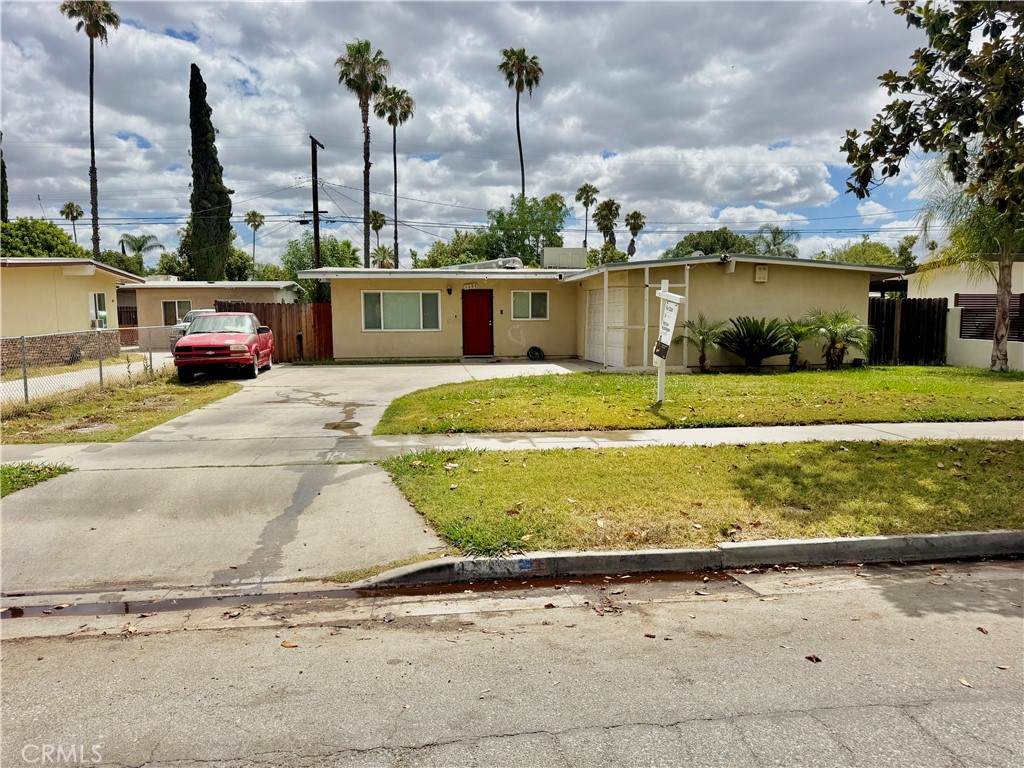https://bt-photos.global.ssl.fastly.net/socal/orig_boomver_2_422610105-2.jpg