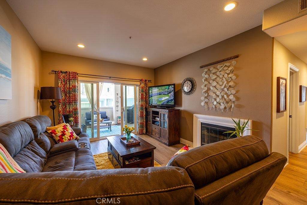 1516 Pacific Coast - Photo 1