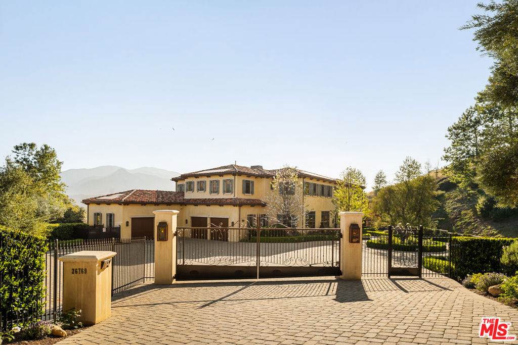 https://bt-photos.global.ssl.fastly.net/socal/orig_boomver_2_422699328-2.jpg