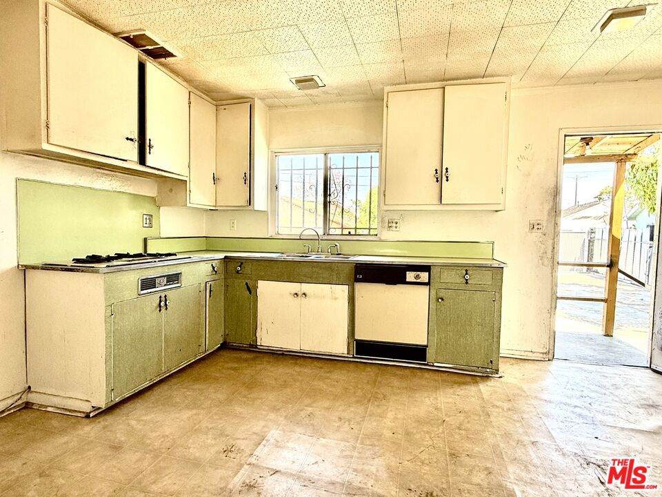 https://bt-photos.global.ssl.fastly.net/socal/orig_boomver_2_422737571-2.jpg