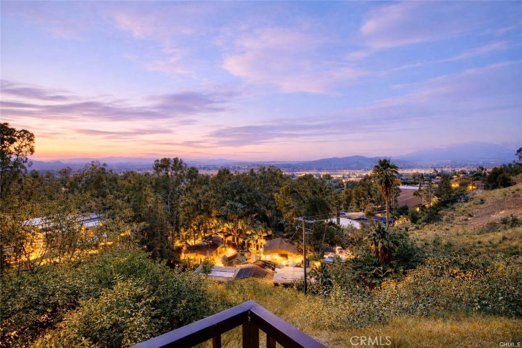 https://bt-photos.global.ssl.fastly.net/socal/orig_boomver_2_422759948-2.jpg