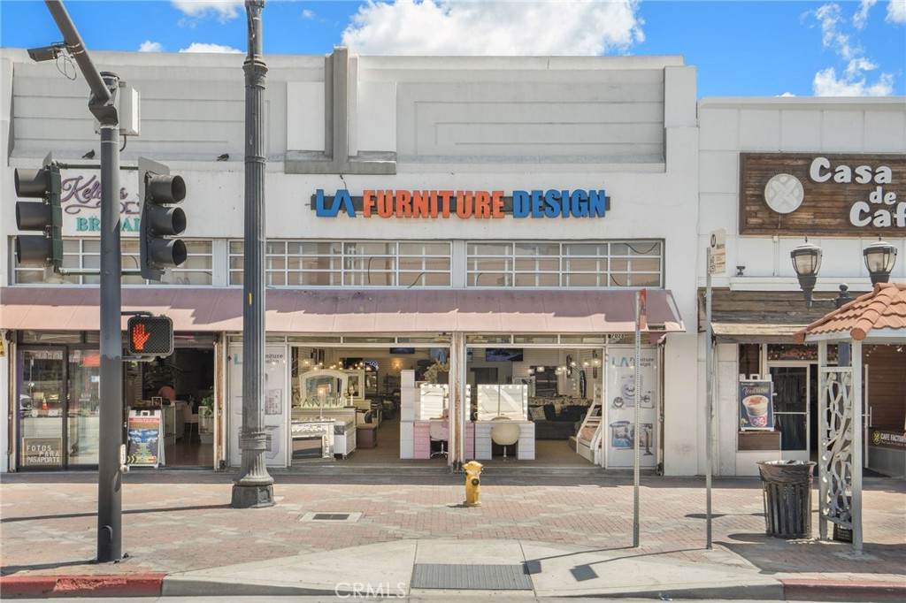 7028 Pacific Blvd - Photo 1