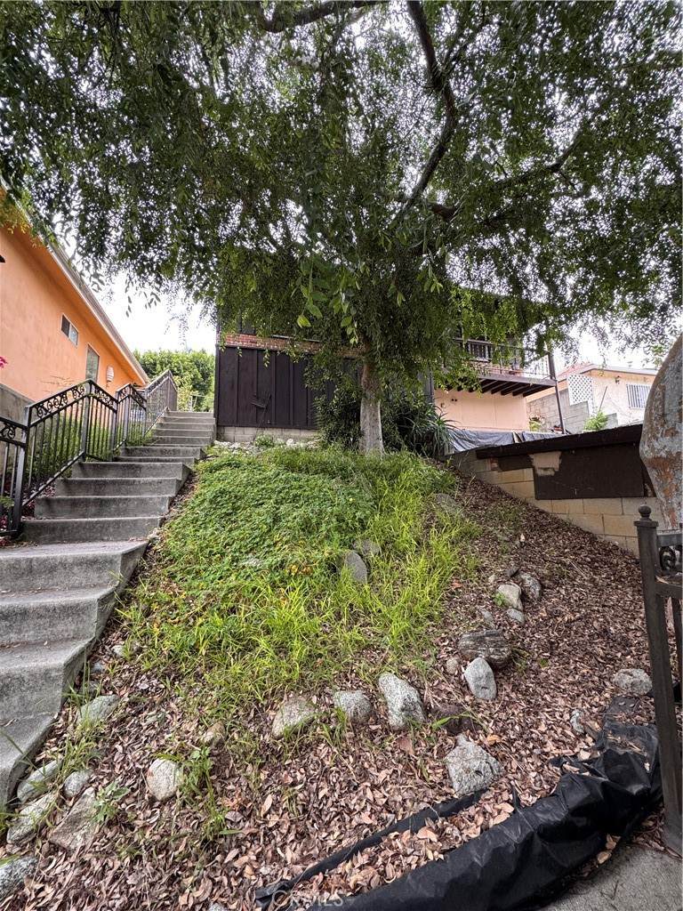 5131 San Rafael Avenue - Photo 1