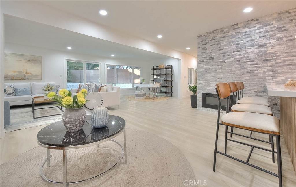 4040 Lehman - Photo 1