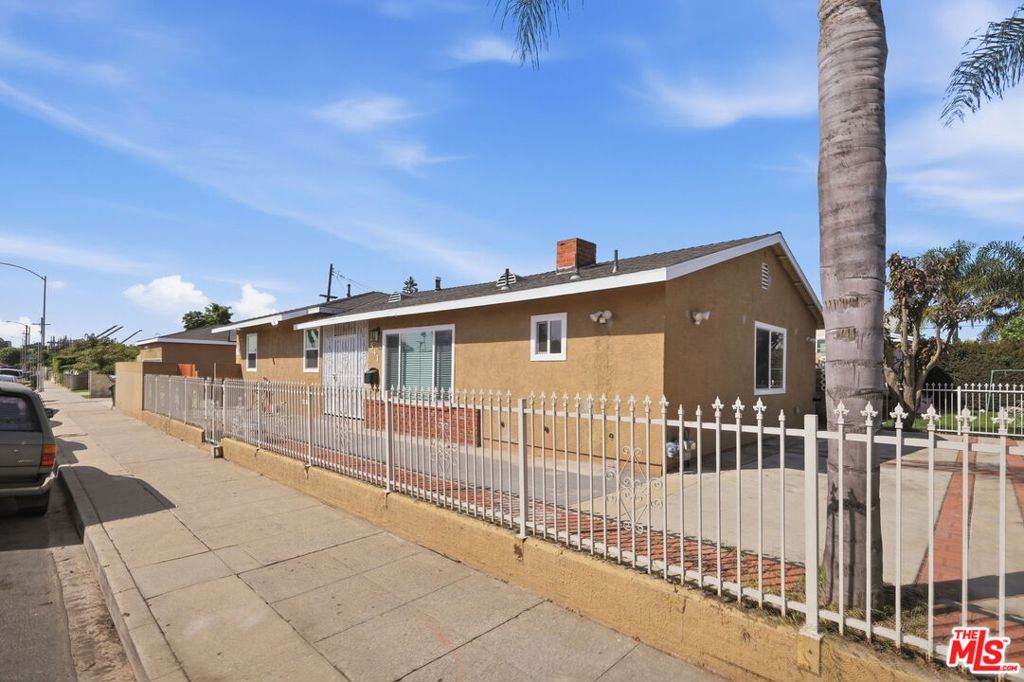 https://bt-photos.global.ssl.fastly.net/socal/orig_boomver_2_423052485-2.jpg