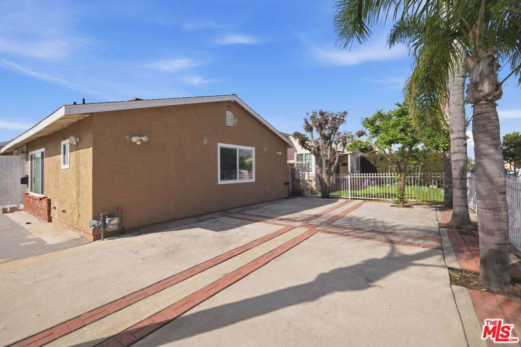 https://bt-photos.global.ssl.fastly.net/socal/orig_boomver_2_423052485-2.jpg