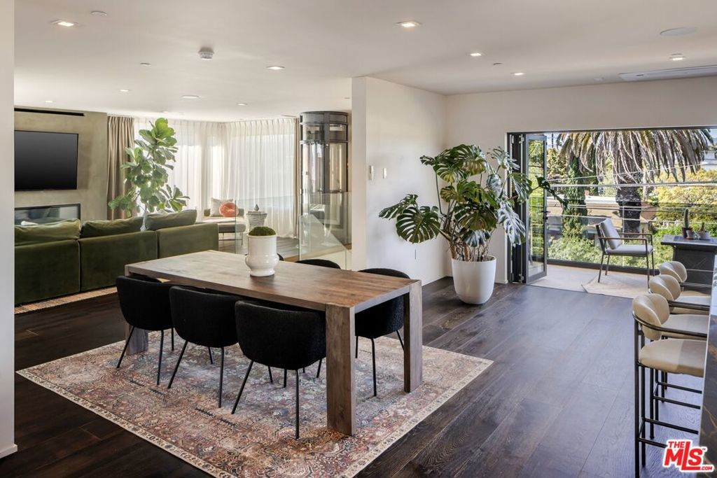 1208 Palms Boulevard - Photo 1