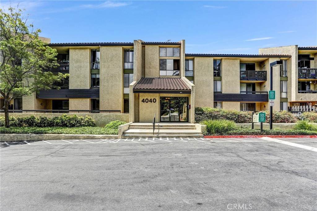 https://bt-photos.global.ssl.fastly.net/socal/orig_boomver_2_423085506-2.jpg