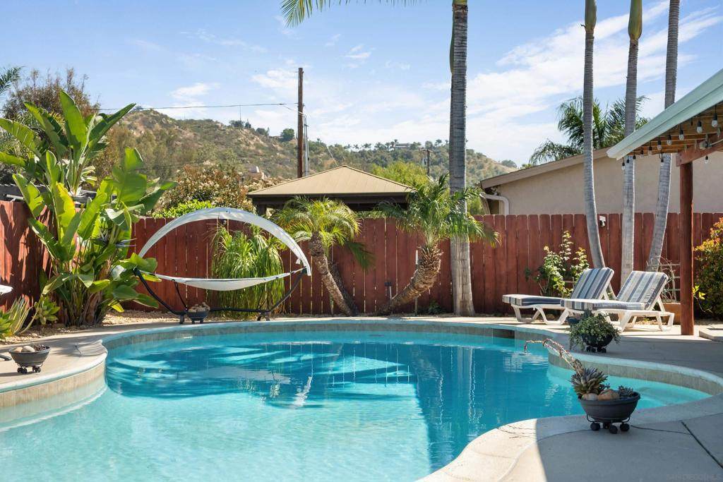 https://bt-photos.global.ssl.fastly.net/socal/orig_boomver_2_423105060-2.jpg