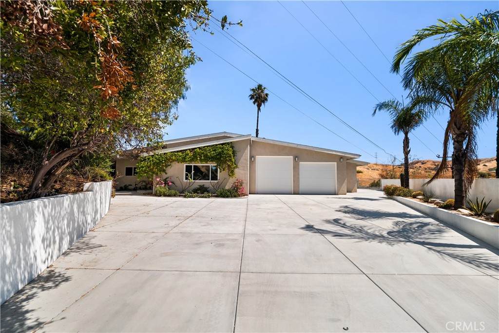 https://bt-photos.global.ssl.fastly.net/socal/orig_boomver_2_423159447-2.jpg