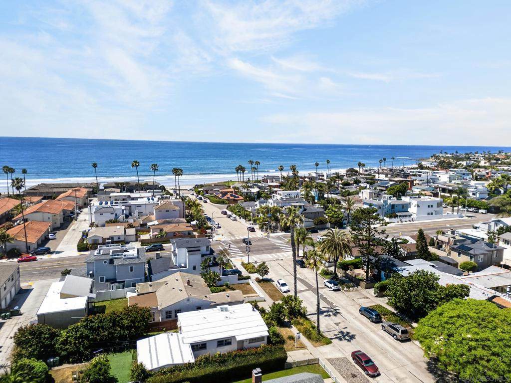 819 Law Street - Photo 1
