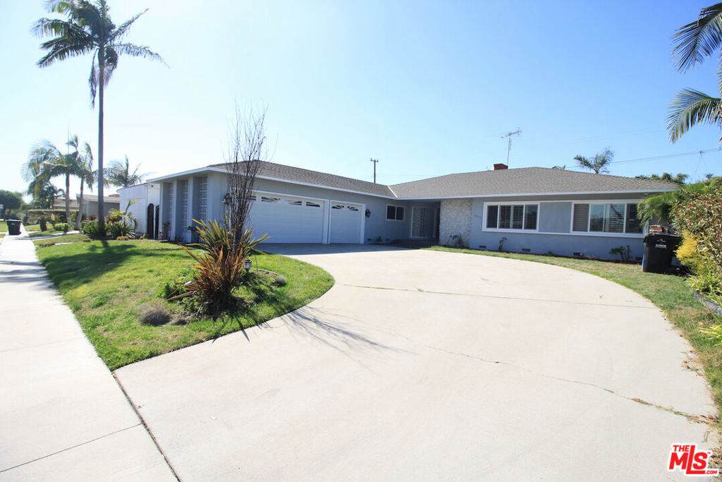6605 Sherbourne Drive - Photo 1