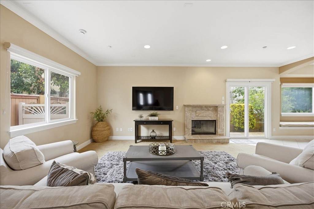 1805 Speyer Lane - Photo 1