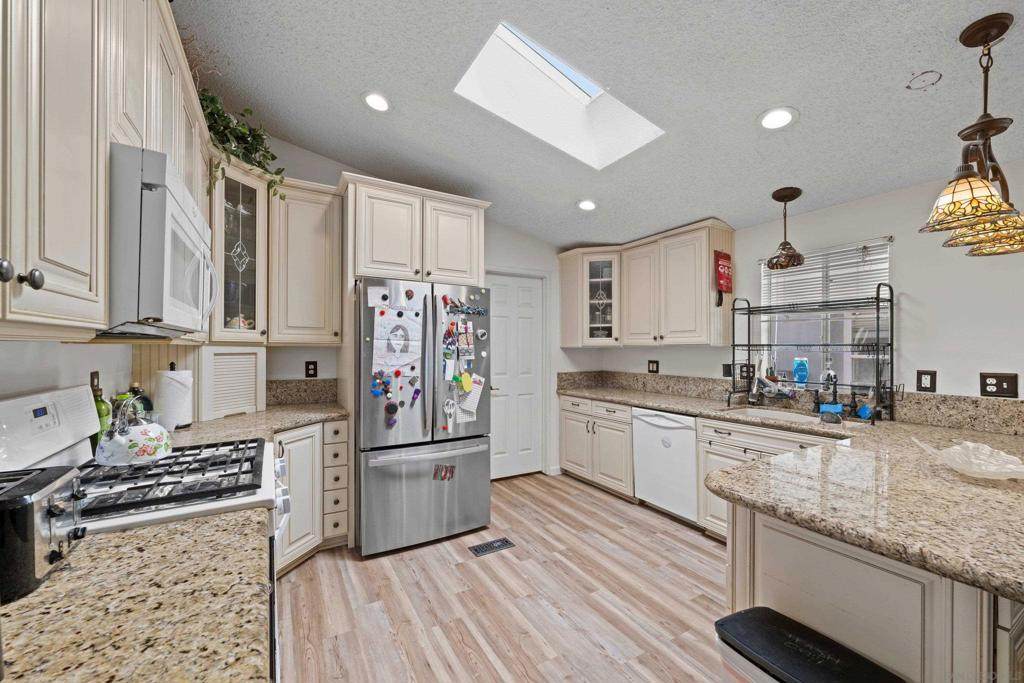 4616 River - Photo 1
