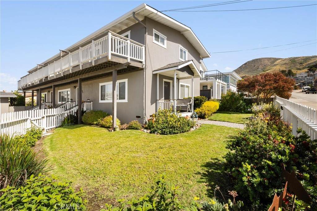 31 8th Street - Photo 1