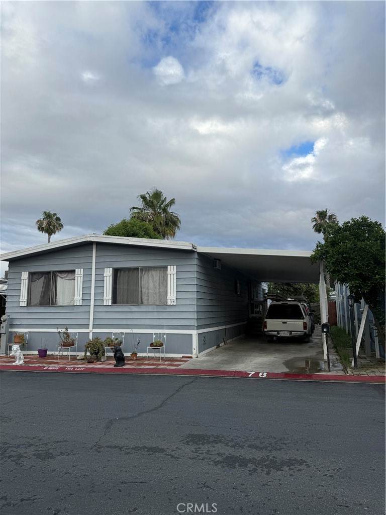 995 Pomona Road - Photo 1