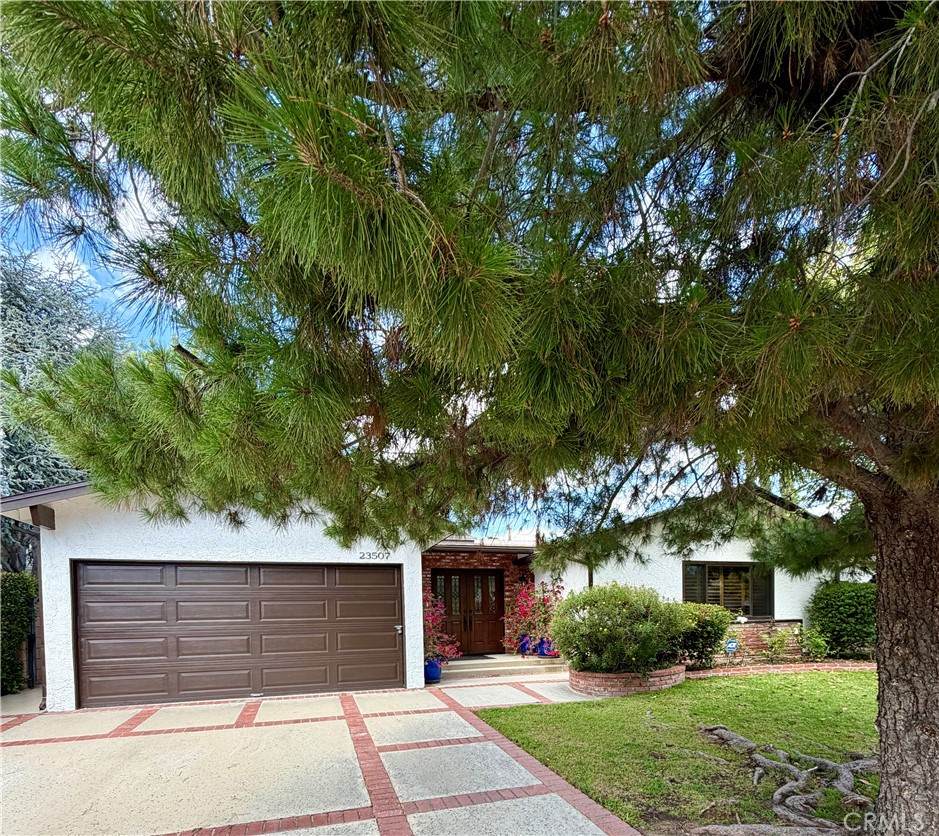 23507 Sylvan - Photo 1