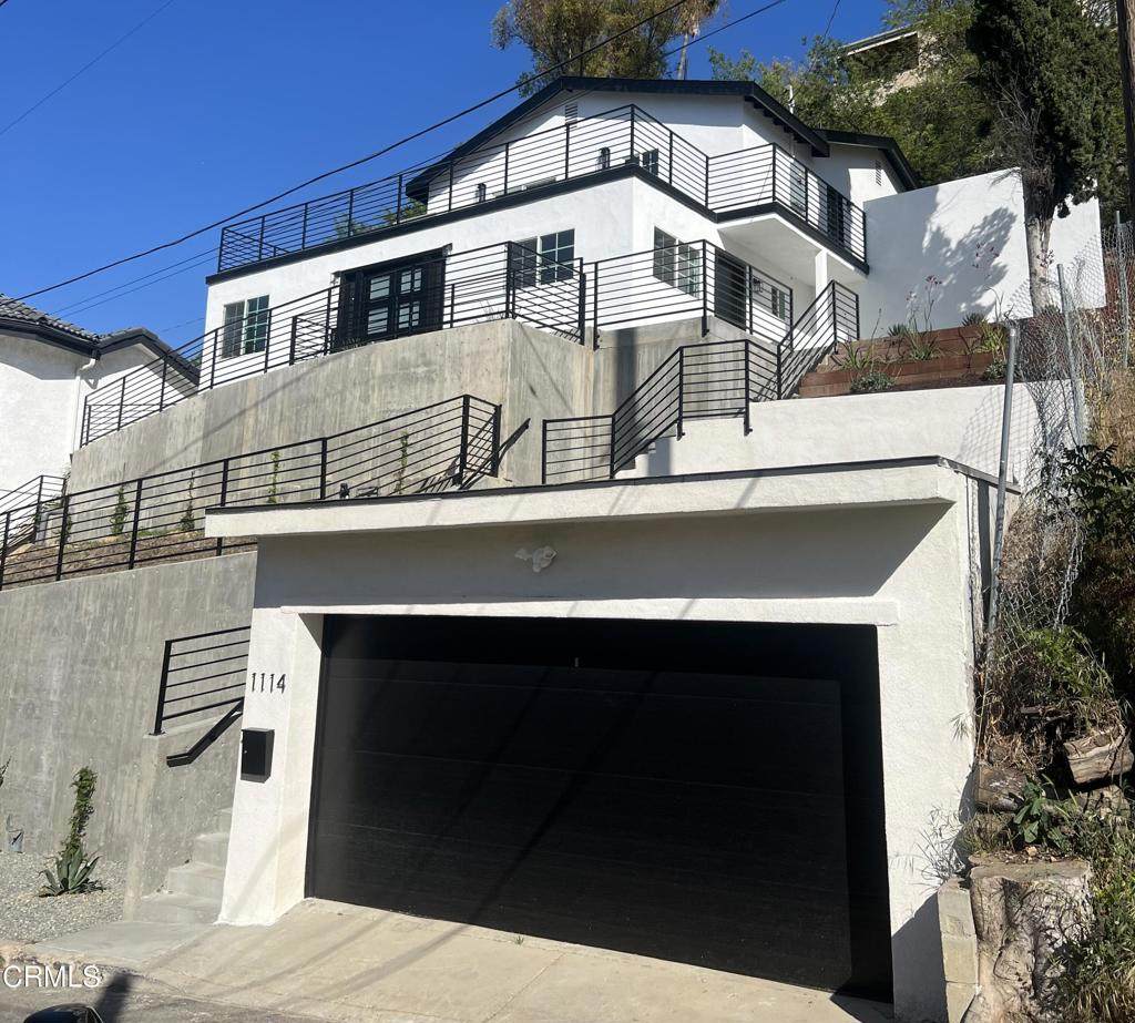 1114 Oban Drive - Photo 1