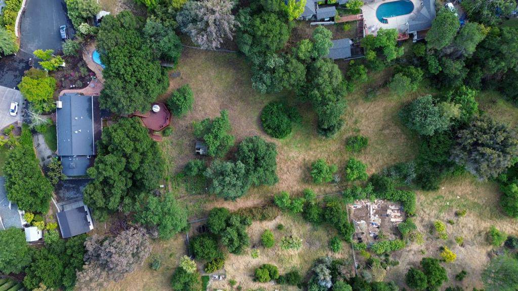 18627 Ambleside Lane - Photo 1