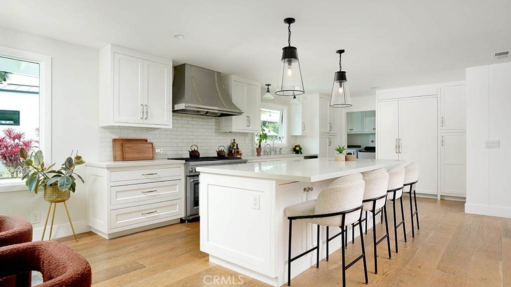 1826 Buttonshell - Photo 1
