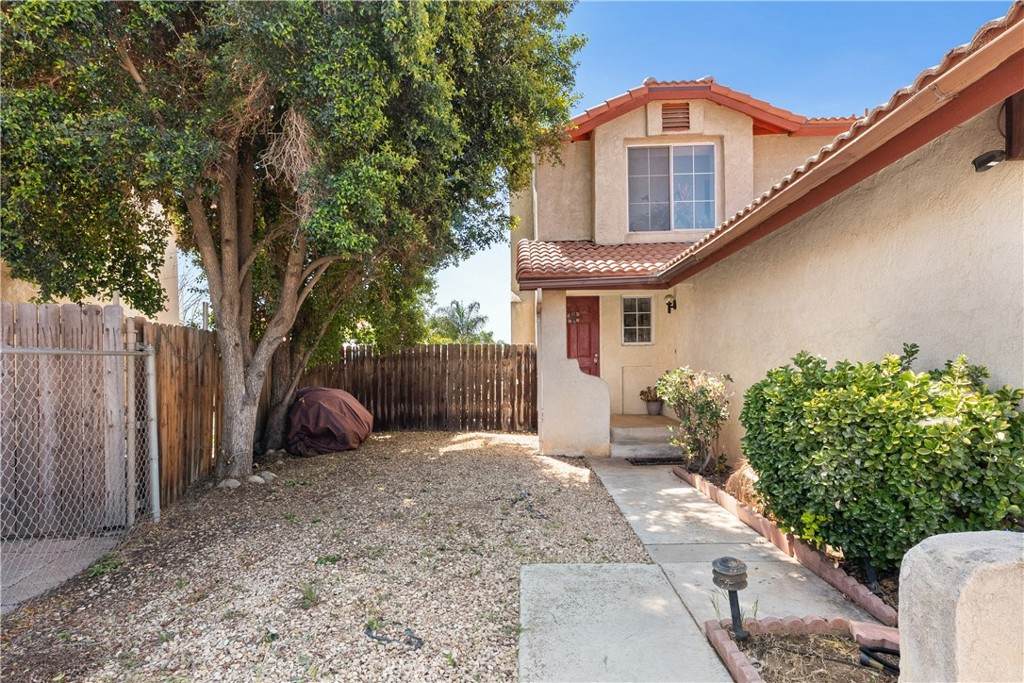 https://bt-photos.global.ssl.fastly.net/socal/orig_boomver_4_426112727-2.jpg