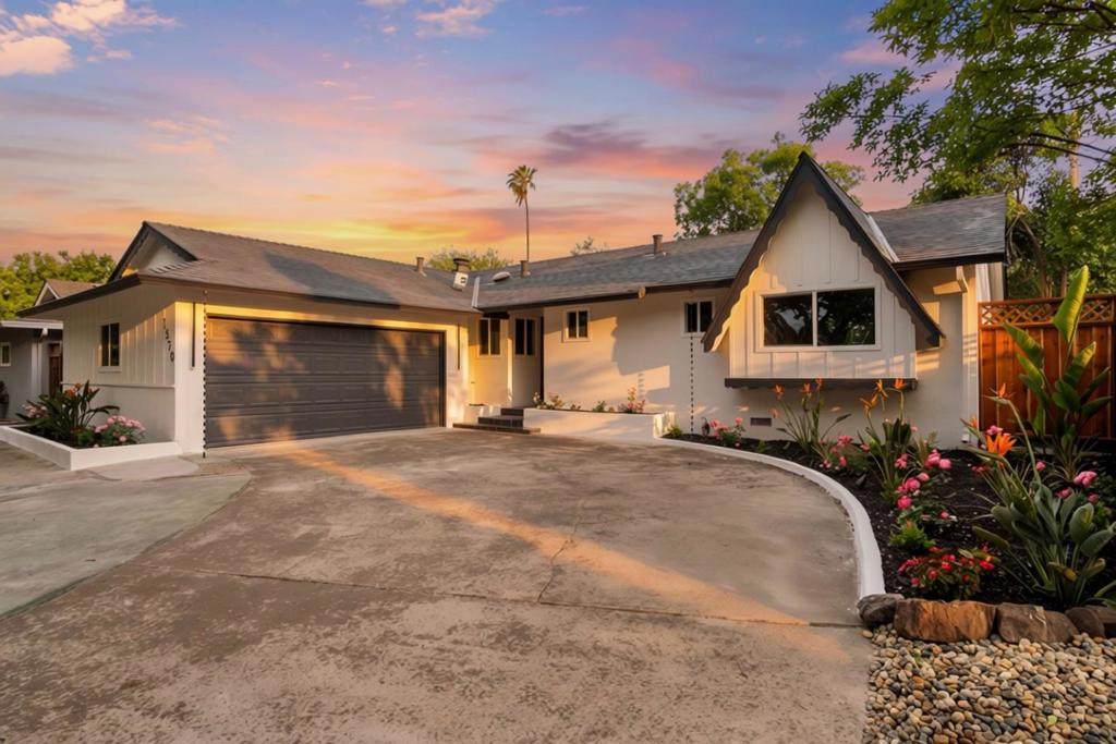 1520 Willowdale Drive - Photo 1