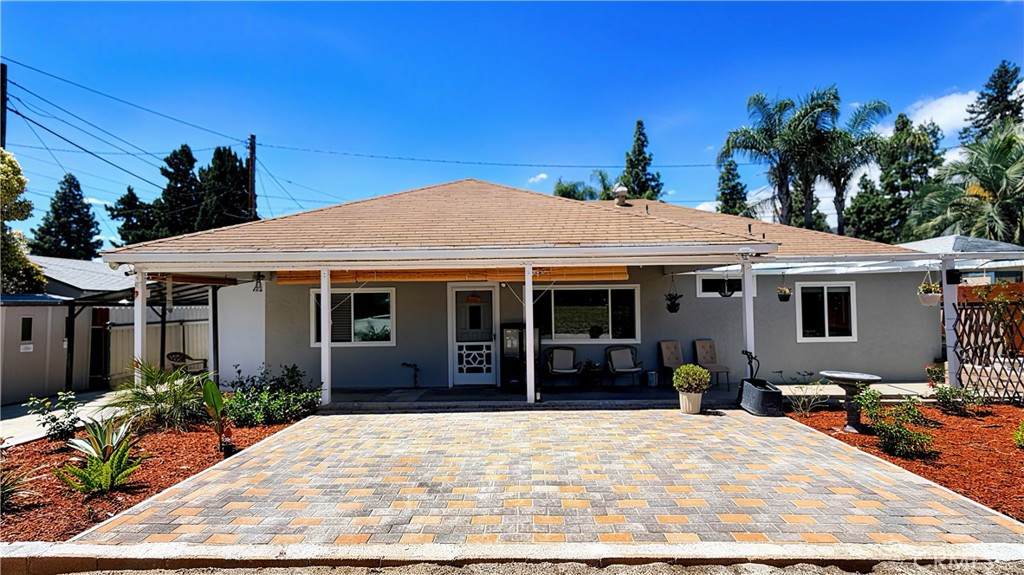 111 Poinsettia - Photo 1