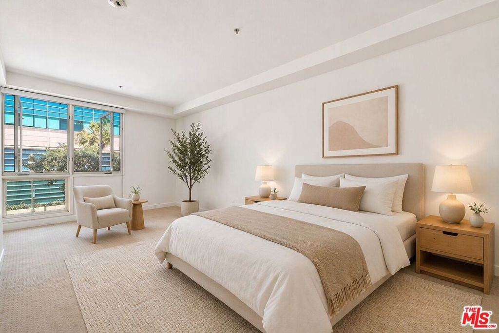1234 Wilshire Boulevard - Photo 1