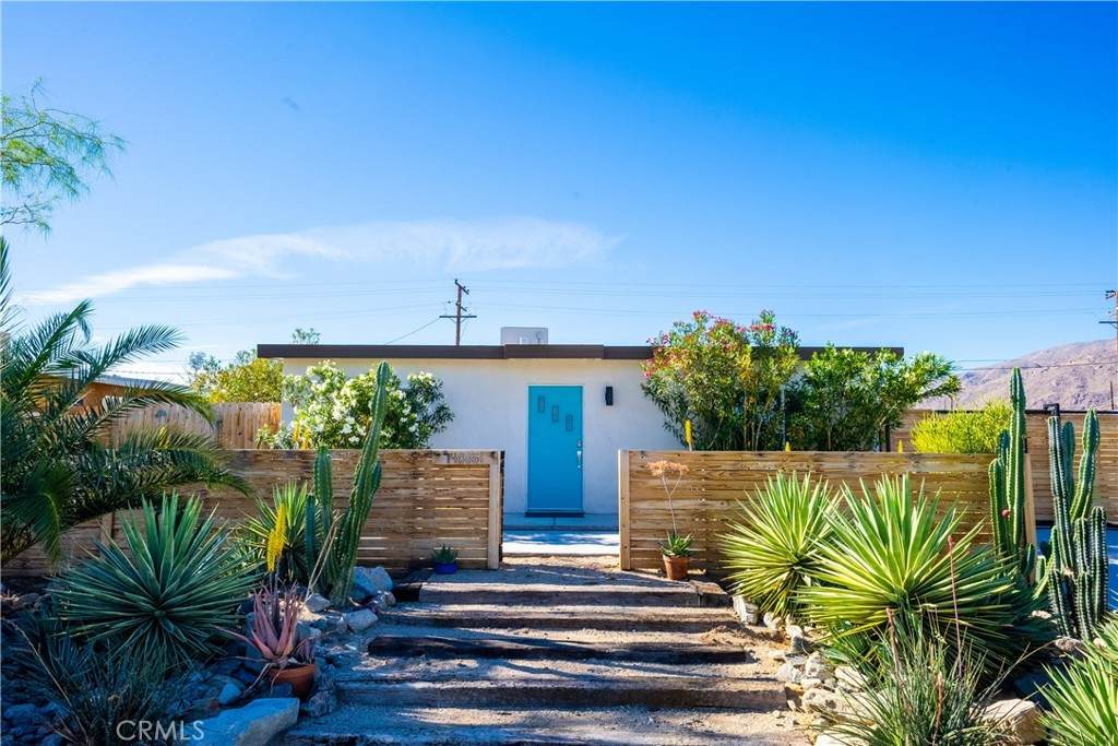 74885 Serrano Dr - Photo 1